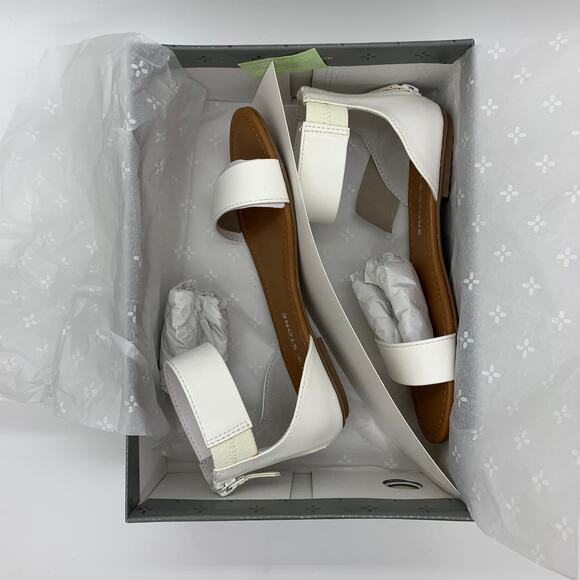 Sun + Stone Keley Dress Sandals Size 5M NIB Ankle Strap Flat White - Picture 2 of 9